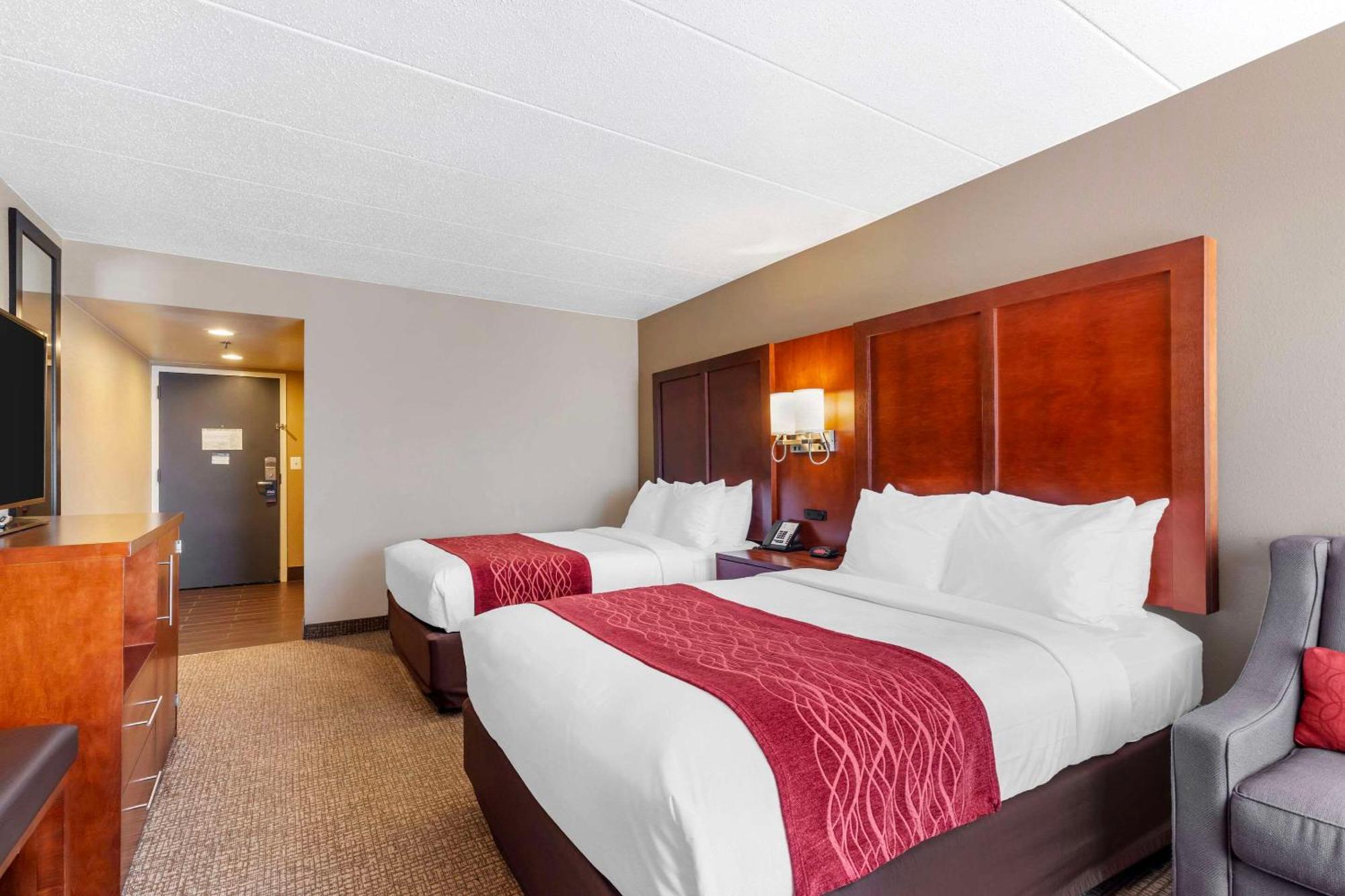 Comfort Inn & Suites Aberdeen Bagian luar foto